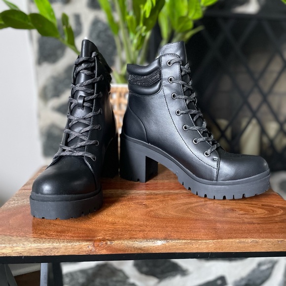 Nine West Quona Combat Booties Size 8.5 Black - Picture 7 of 9